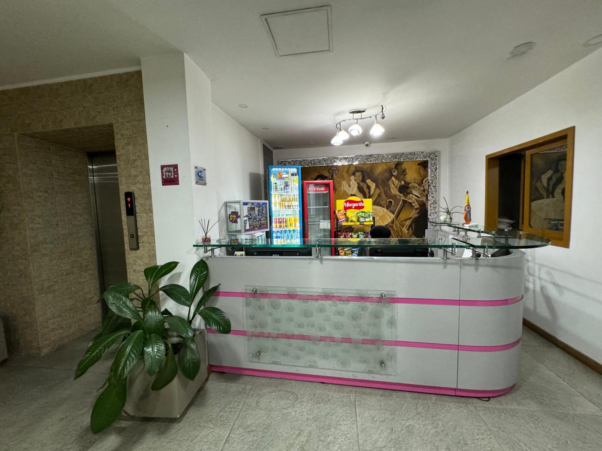 Hotel San Antonio Plaza Cali Buitenkant foto